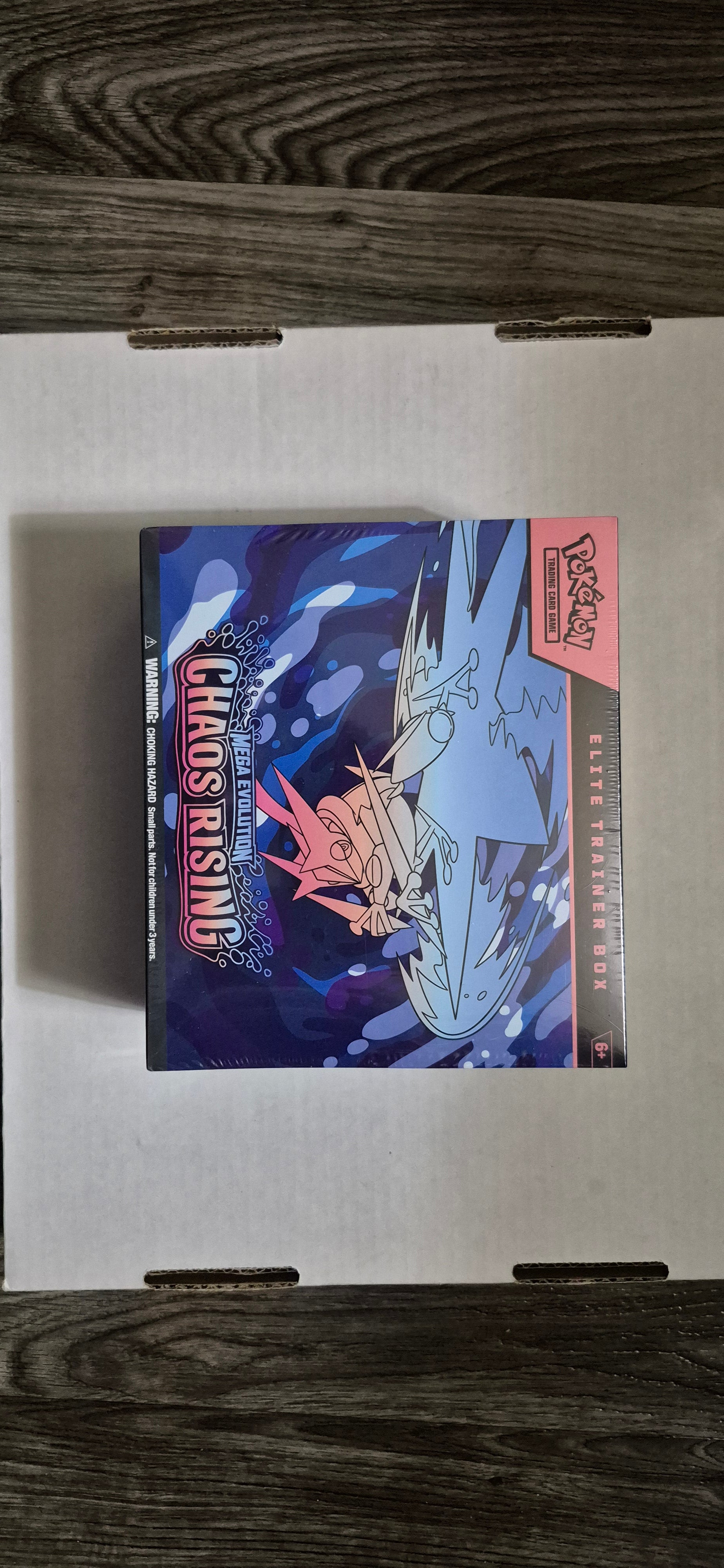 Chaos Rising Elite Trainer Box - ME04: Chaos Rising (CRI)